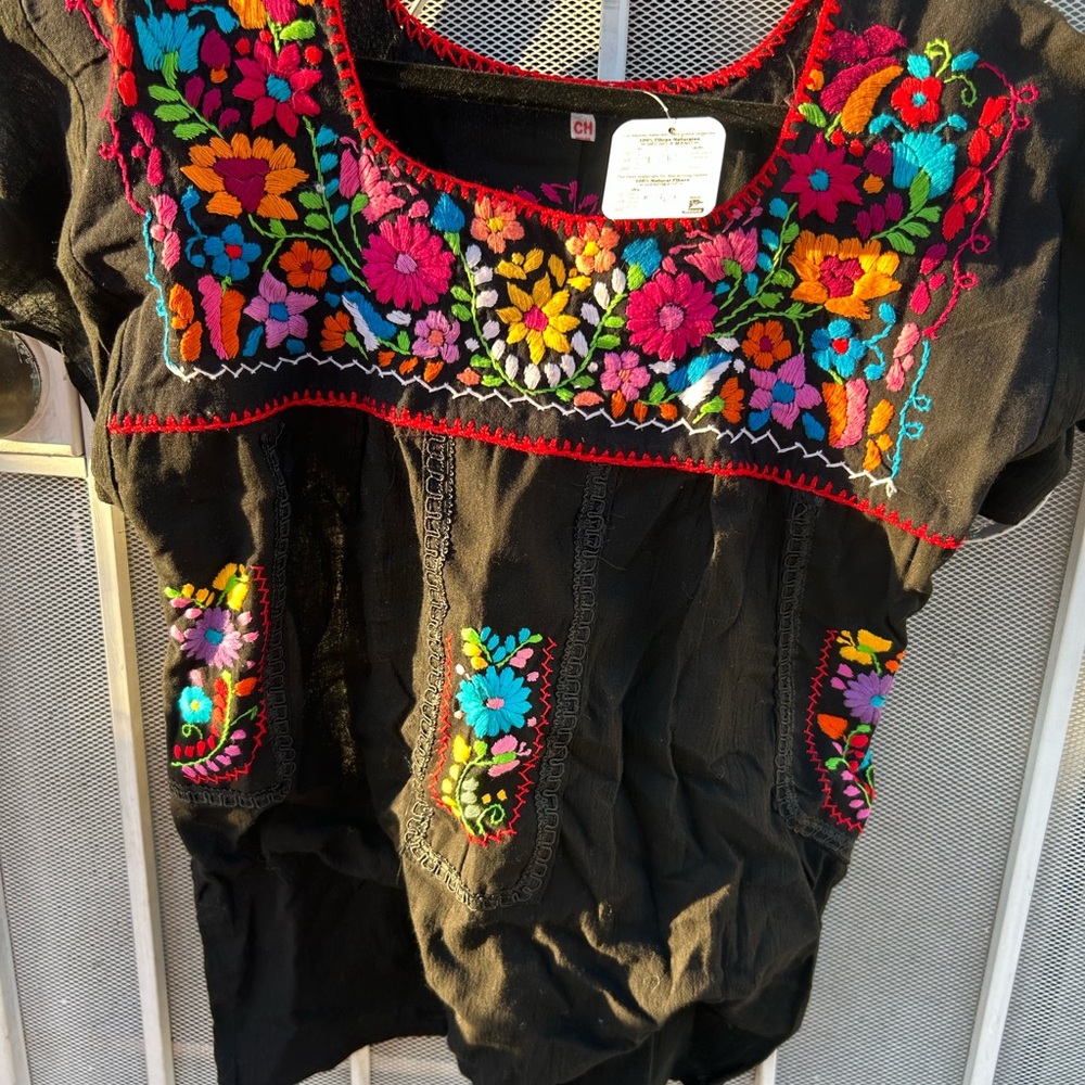 Black Mexican Floral Embroidered Blouse size s new with tags